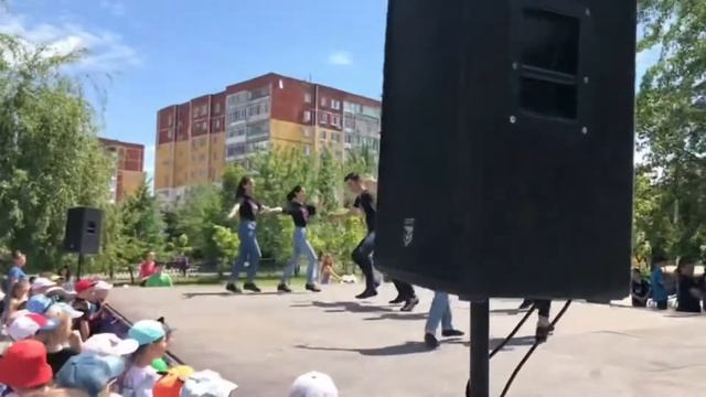 Волгоградский танцевальный ансамбль «Адана» с танцем «Попурри» смотреть онлайн