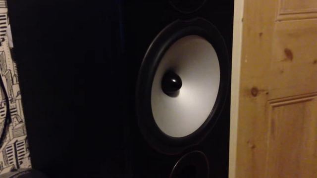 Monitor Audio BX2 Speaker Test смотреть онлайн