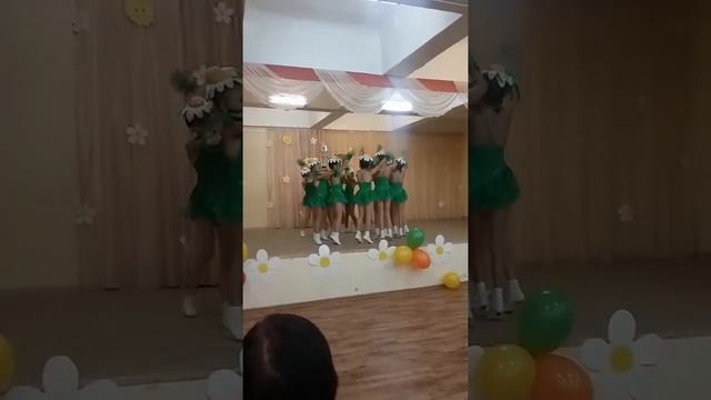 Танец Ромашковое поле смотреть онлайн