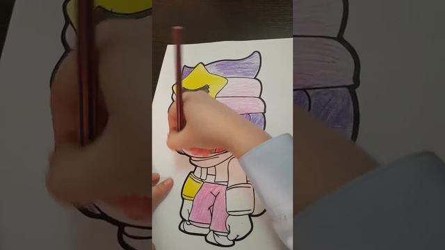 Третья часть раскраска Сэнди из игры brawl Stars смотреть онлайн