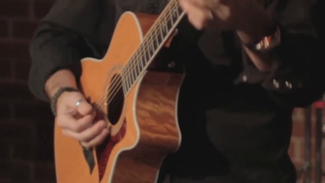 The Ultimate All in One PA for Singer Songwriters Line 6 смотреть онлайн