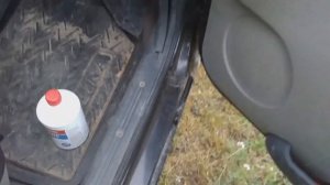 Чем можно приклеить отвалившееся стекло у бокового зеркала.