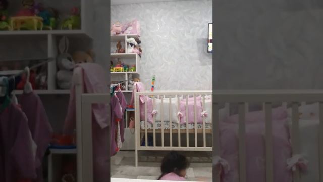 я ударилась головой и рукой мне теперь больно аайй смотреть онлайн
