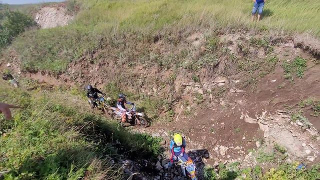 Гонка Малмыжский PRO-лог 2023 . Класс хард, хобби.Страдаем на склоне.#гонка #малмыжскийпролог#эндур смотреть онлайн