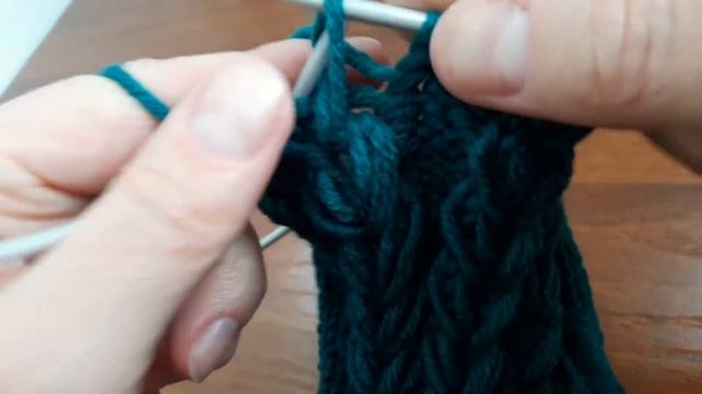 Варежки узором Колосок, закрываем петли (часть 4)