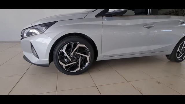 Hyundai i20 Style смотреть онлайн