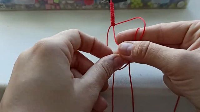 Классическая фенечка с красной нити смотреть онлайн