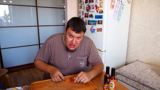 Пробую перцы и соусы: Тринидад Скорпион Моруга, Бхут Джолокья, соусы от Мэд Дог и тп смотреть онлайн