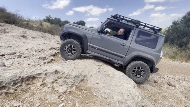Suzuki Jimny New 2021 Extreme смотреть онлайн
