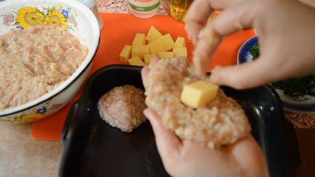Мясные Ежики в сметанном соусе/Hedgehogs meat in cream sauce смотреть онлайн