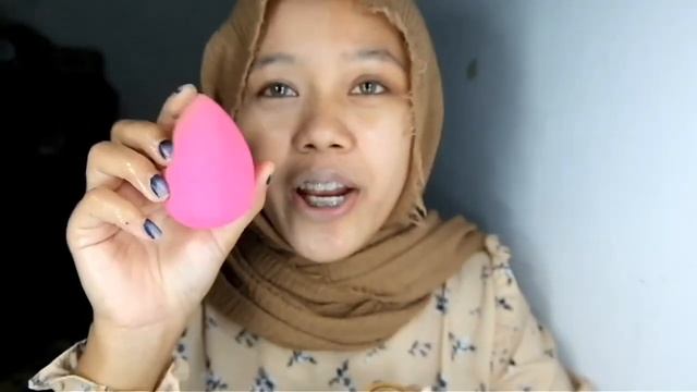 FIRST IMPRESSION DAN REVIEW FANBO PERFECT BOUNCE BEAUTY BLENDER | UMI RULDIAH смотреть онлайн