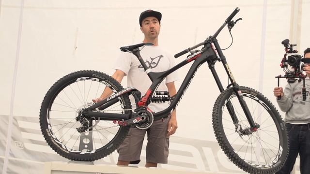 Lapierre 650b Team DH/DH 727 bike launch - Fort William 2014 смотреть онлайн