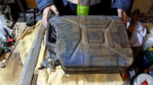 Делаем крепление для Канистры 20L