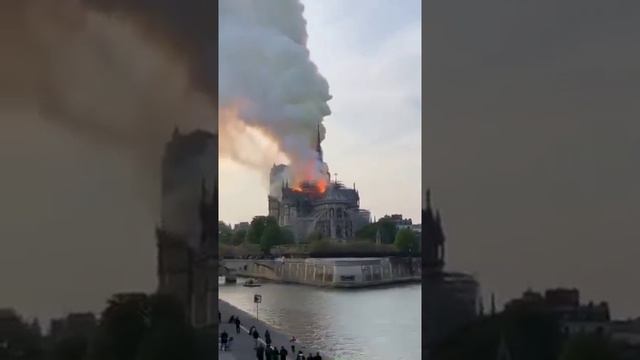 Notre Dame Cathedral in Paris on fire. Огонь в Соборе Парижской Богоматери. смотреть онлайн
