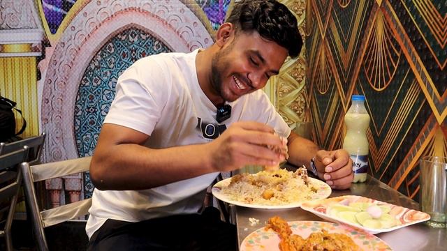 ৭০ টাকায় সেরা কাচ্চি বিরিয়ানি | Best Kacchi in Dhaka | Shahid Biryani Mohammadpur Geneba Camp смотреть онлайн
