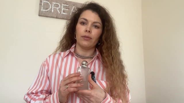 Релиз весны 2023 Parfums De Marly Valaya EDP. Воздушный, современный и альдегидный аромат. смотреть онлайн