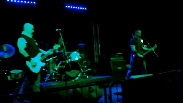 GIMP FIST - ON AND ON DARLINGTON FORUM 11/11/11 смотреть онлайн