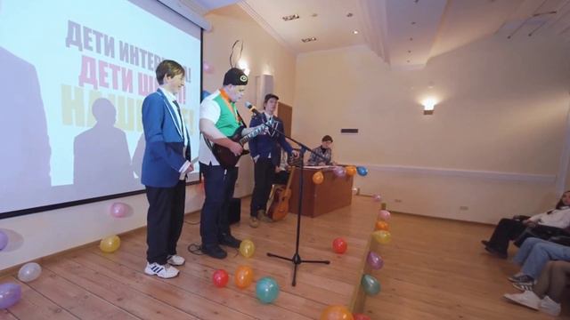 ШГШ ПЕСНЯ - Орех поет песню про кузнечика #шгш #руслангладенко @hladenkoschool смотреть онлайн