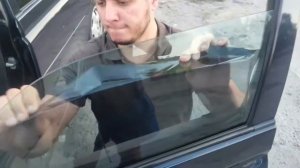 Как снять тонировку с авто за 5 минут. Передние стекла