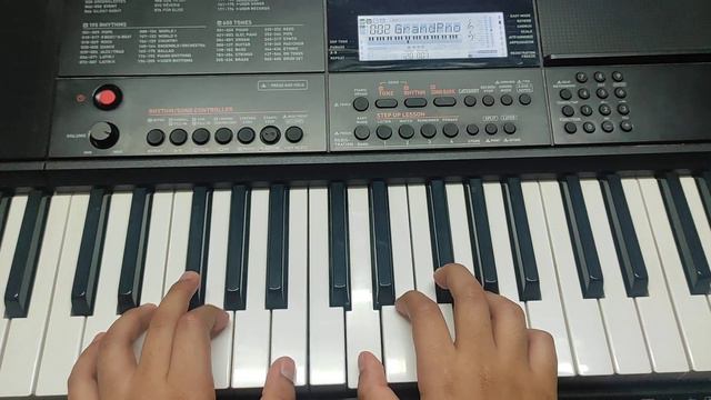 Iris on Casio CT-X700 смотреть онлайн