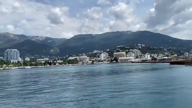 Прогулка на теплоходе до Ялты смотреть онлайн