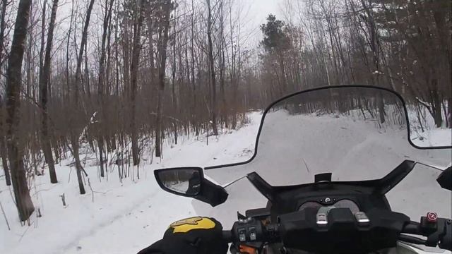 2015 Ski-Doo Grand Touring SE 1200 Review смотреть онлайн
