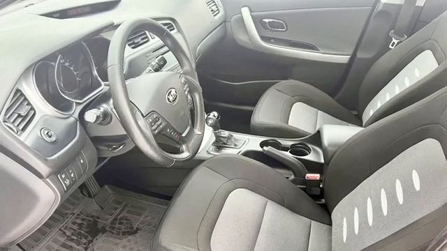 Продать Кия Сид. Ссылка на сайт в описании. смотреть онлайн