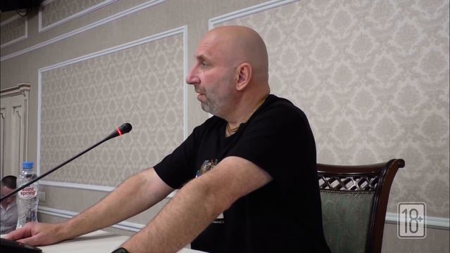 Мужчины не помогают женщинам. Сатья Дас #женщина #сатьядас #отношения #мужчина #брак #помощь