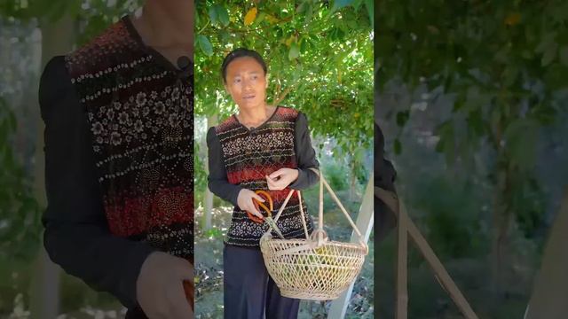 媳婦常幫朋友幫忙，卻被朋友說是白眼狼，婆婆替媳婦澄清謠言！【張小雲和阿玲】 смотреть онлайн