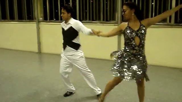 Coreo_Samba_2009_CACD.wmv смотреть онлайн