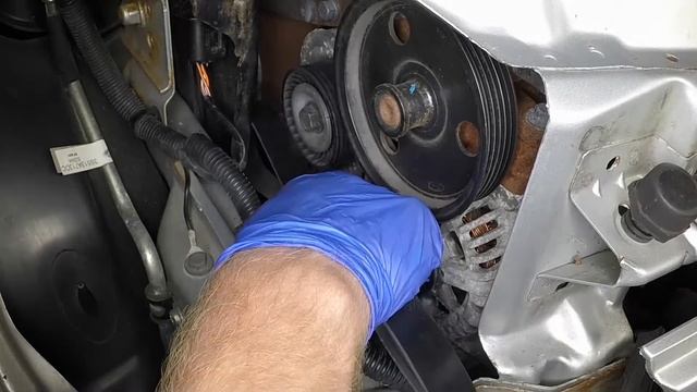 How to Replace the drive belt on the Ford Ka 2003 - 2008 смотреть онлайн