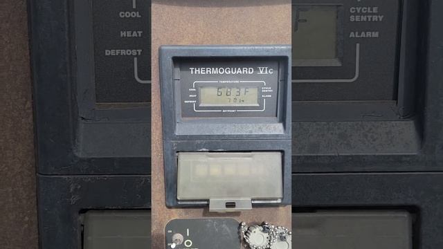 Thermoking / Thermoguard VI c como ponerlo en Start / Stop смотреть онлайн