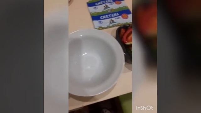 ДЕЛАЕМ САЛАТ СО СМЕТАНОЙ/ПОЛУЧИЛОСЬ ОЧЕНЬ ВКУСНО/ДО КОНЦА/ смотреть онлайн