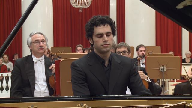 Soheil Nasseri in St. Petersburg Russia: Rachmaninoff Piano Concerto No. 1 смотреть онлайн