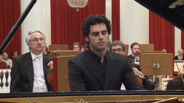 Soheil Nasseri in St. Petersburg Russia: Rachmaninoff Piano Concerto No. 1