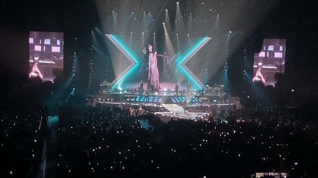 LauraPausini - World Tour 2024 (Paris - 12/02/2024)