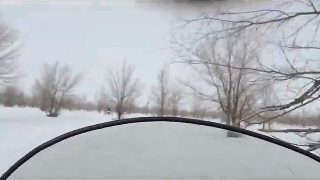 встретил друга в лесу на снегоходе смотреть онлайн