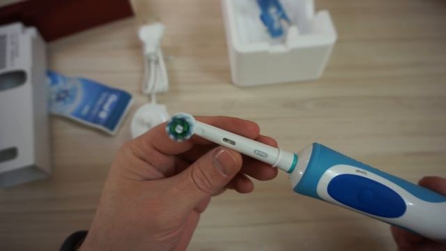 Зубная щетка Oral-B Vitality Cross Action - Обзор смотреть онлайн