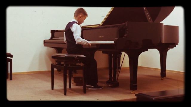 ДМШ номер 8 им. Островского. Зачет 4 класс. Играет Дмитрий Гера. смотреть онлайн