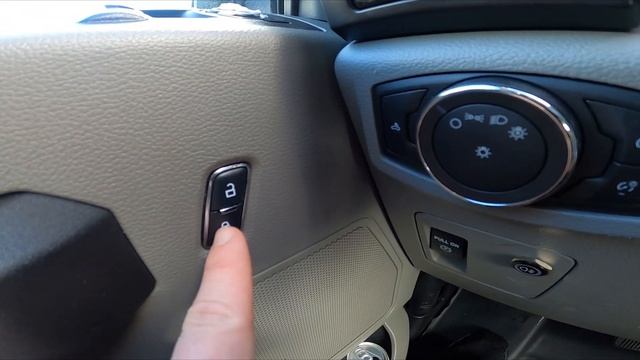 How to Manually Lock or Unlock Doors in Ford F150 XIII Gen ( 2014 - now ) | Manage All Lock Doors смотреть онлайн