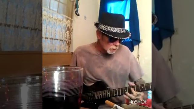 Terry Blue Woods/Roland mobile mini cube sound test смотреть онлайн