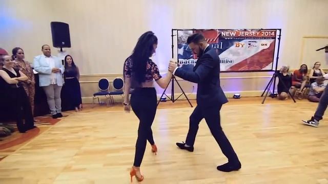 Самый красивый танец Бачата! смотреть онлайн