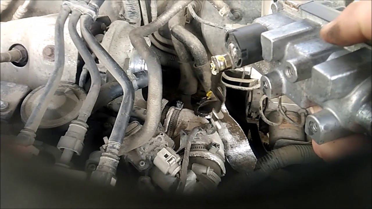 Треск под капотом смотреть онлайн