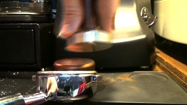 ГОТОВИМ ЭСПРЕССО | ПОШАГОВАЯ ИНСТРУКЦИЯ | Как приготовить эспрессо?! смотреть онлайн