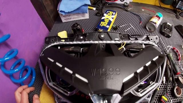 Часть 2 - Разбор и тюнинг фары Мотоцикла Honda VFR 800 / установка светодиодной линзы. До/после смотреть онлайн