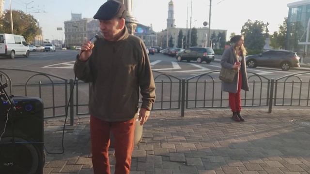 Харьков,поёт Вадим;"Про колесо" смотреть онлайн