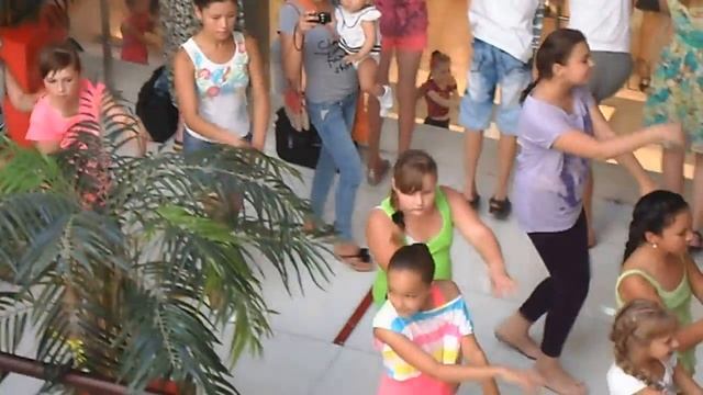 Тоговый центр "Март" Костанай. День города. смотреть онлайн