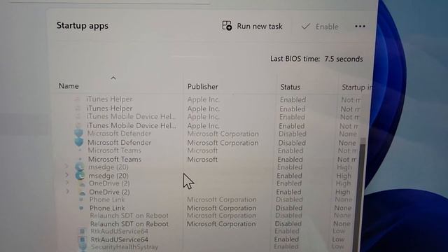 How to Stop Apps From Opening on Startup on Windows 11 or 10 PC смотреть онлайн