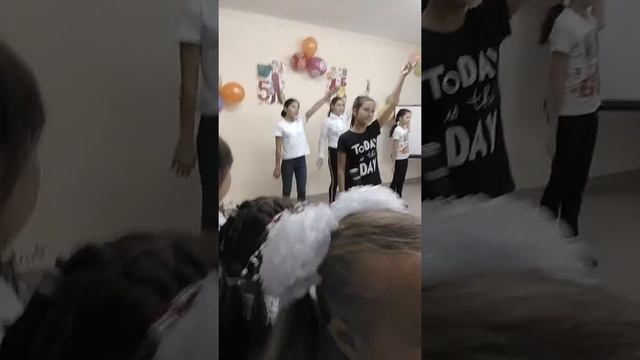 Танец Петухов смотреть онлайн