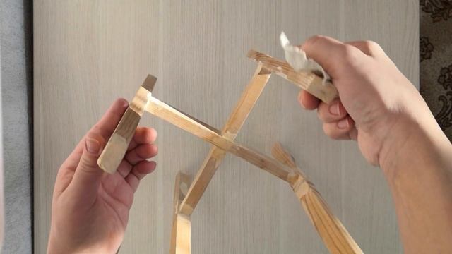 СТИЛЬНАЯ ПОДСТАВКА ПОД ЦВЕТЫ / DIY / ИЗ НЕНУЖНЫХ ОБРЕЗКОВ смотреть онлайн